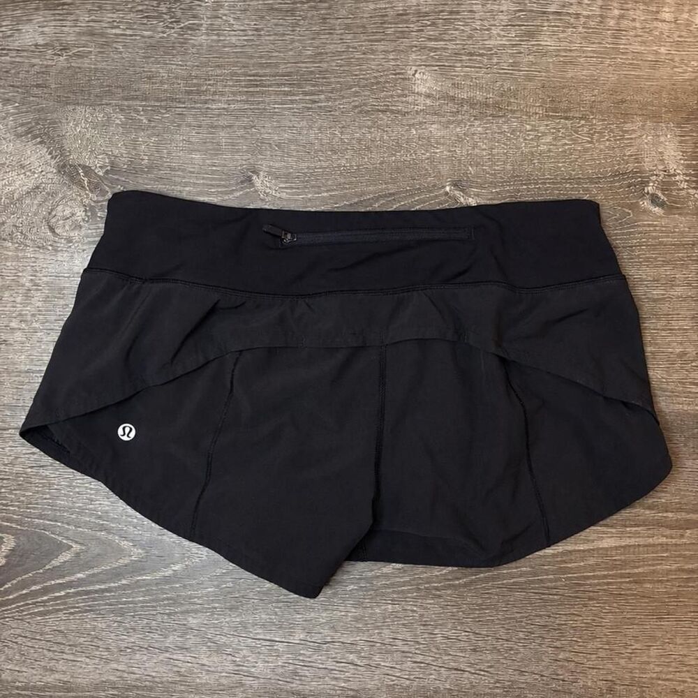 Lululemon Black Speed Up Low-Rise Lined Shorts 2.5” - Size 6